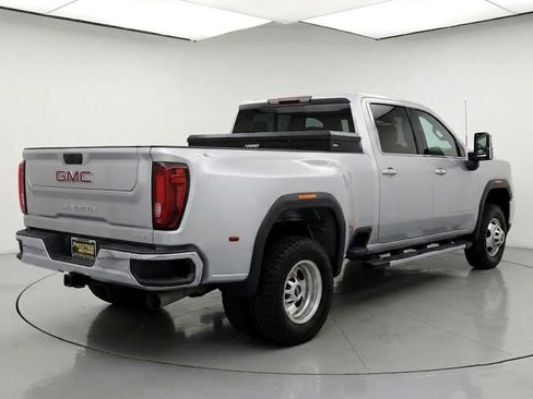 Used 2023 GMC Sierra 3500 SLE w/ SLE Value Package AWD/4WD image 2
