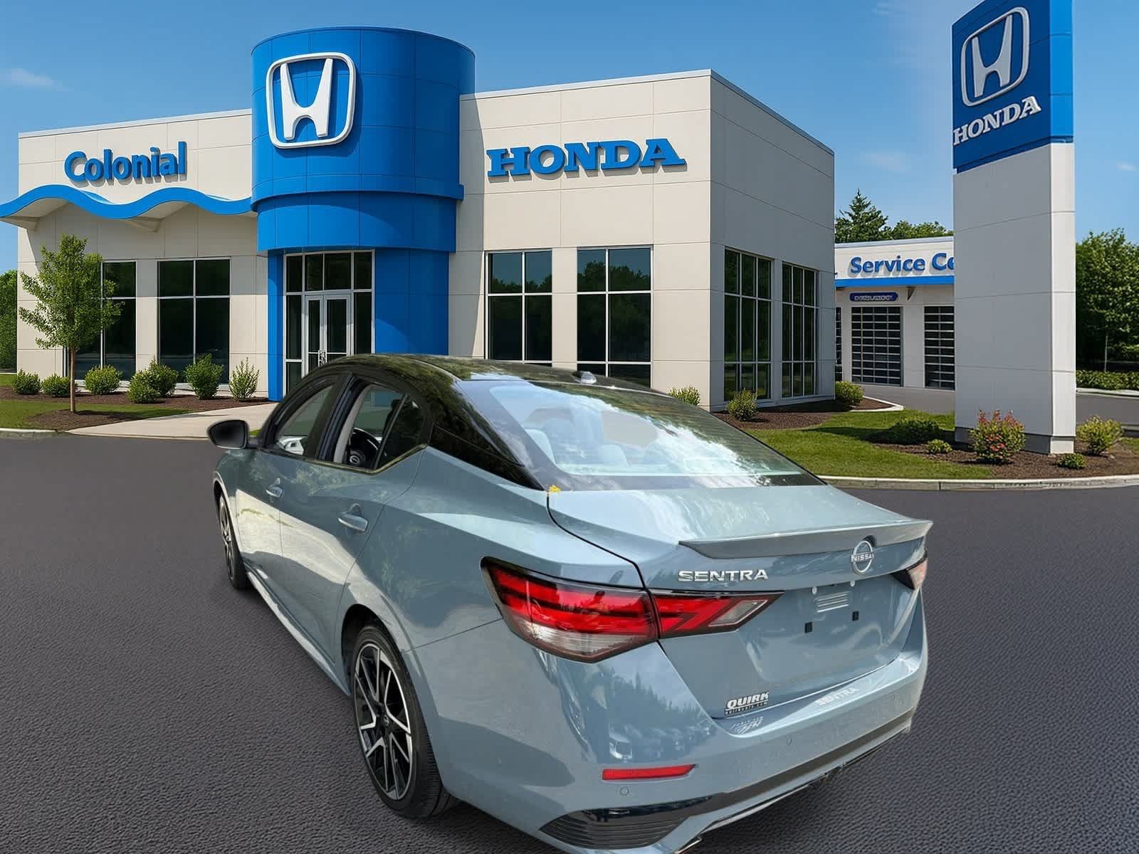 Used 2025 Nissan Sentra SR FWD image 4