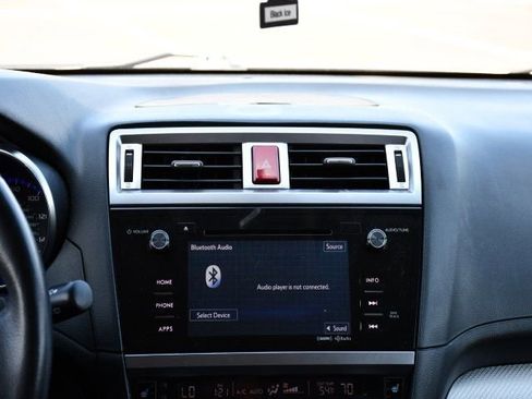 Used 2017 Subaru Outback 2.5i Premium image 21