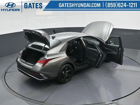New 2026 Hyundai Elantra Sport FWD image 46