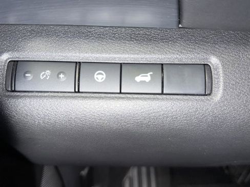 Certified 2025 Nissan Pathfinder SL AWD/4WD image 26