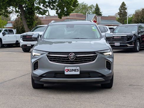 Used 2023 Buick Envision Essence AWD/4WD image 2