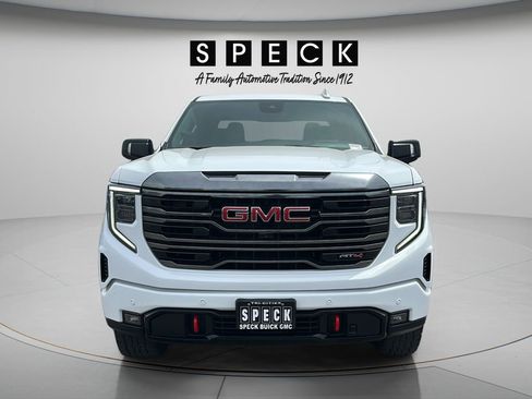 Used 2024 GMC Sierra 1500 AT4 w/ Technology Package AWD/4WD image 8