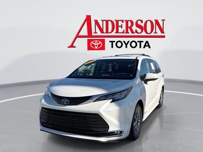 Certified 2021 Toyota Sienna XLE w/ XLE Plus Package