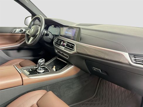 Used 2021 BMW X5 M50i w/ Executive Package AWD/4WD image 30