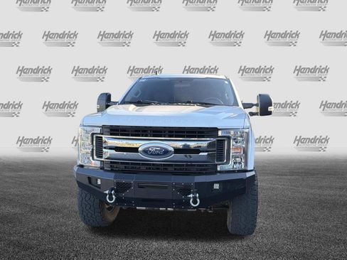 Used 2019 Ford F250 XLT w/ XLT Value Package image 9