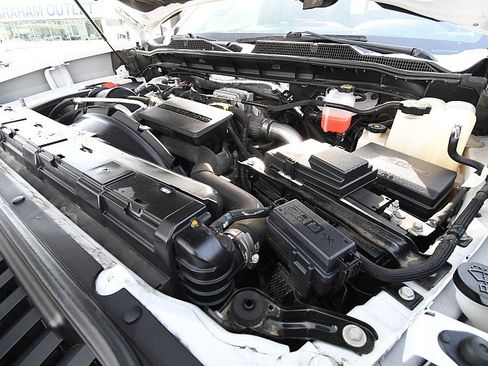 Used 2022 Chevrolet Silverado 2500 High Country w/ Safety Package II image 28