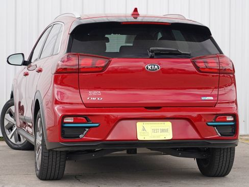 Used 2020 Kia Niro EX image 5
