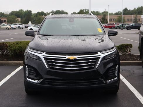 Used 2023 Chevrolet Equinox Premier AWD/4WD image 2