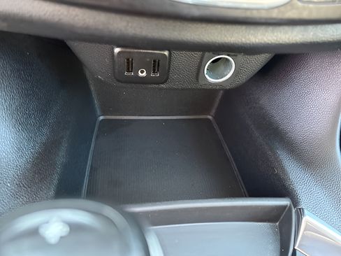 Used 2018 Chevrolet Traverse LT AWD/4WD image 37