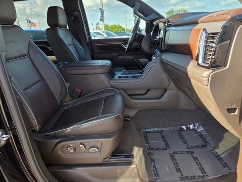 Certified 2024 GMC Sierra 2500 Denali w/ Denali Reserve Package AWD/4WD image 16