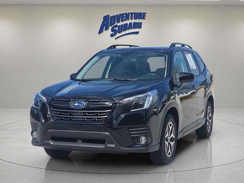 Certified 2022 Subaru Forester Premium AWD/4WD image 2
