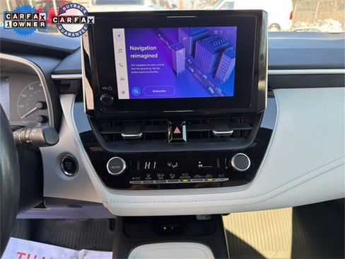 Used 2024 Toyota Corolla SE w/ SE Package image 28