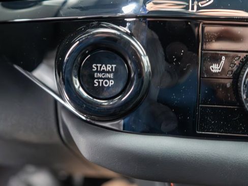 New 2026 Nissan Pathfinder SV image 17