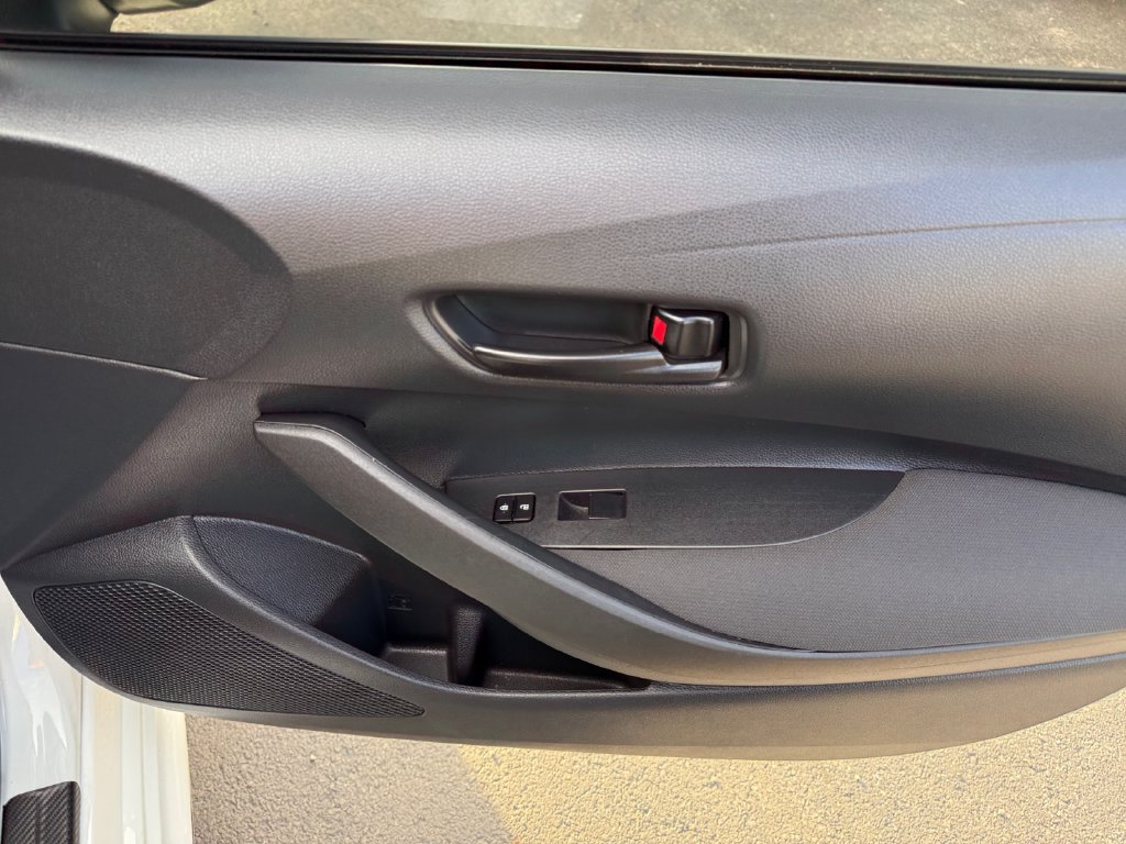 Used 2025 Toyota Corolla LE FWD image 19