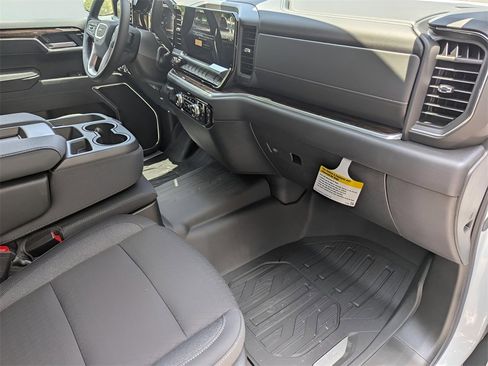 New 2026 GMC Sierra 1500 Elevation image 18