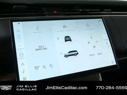 Used 2025 Land Rover Range Rover SE image 16