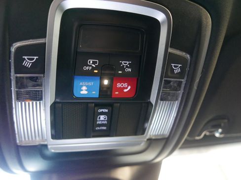 Used 2026 RAM 3500 Big Horn w/ Laramie Trim Package image 21