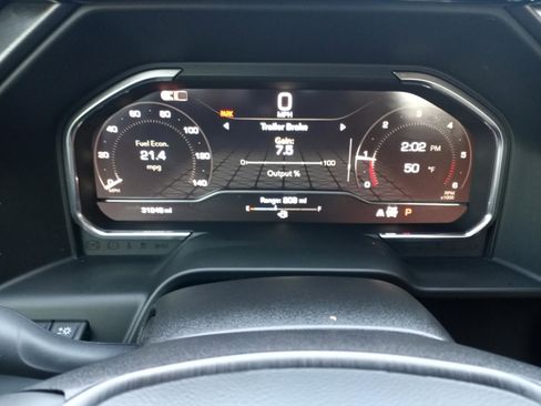 Used 2024 GMC Sierra 1500 AT4 w/ Technology Package image 12