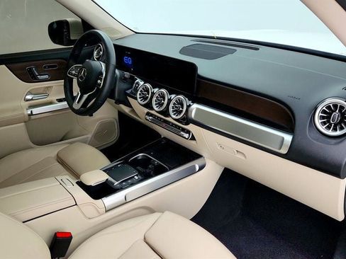 Used 2023 Mercedes-Benz EQB 350 4MATIC SUV w/ Exclusive Package image 23