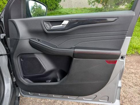 Used 2024 Ford Escape ST-Line FWD image 35