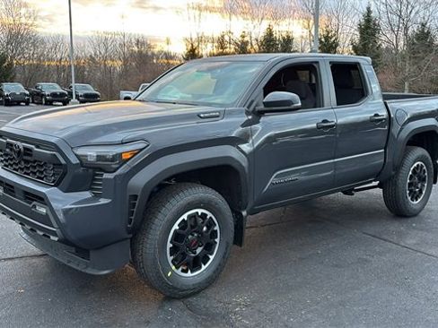 New 2026 Toyota Tacoma TRD Off-Road w/ TRD Off Road Upgrade Package image 3