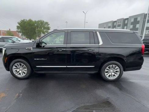 Used 2025 GMC Yukon XL Denali AWD/4WD image 5