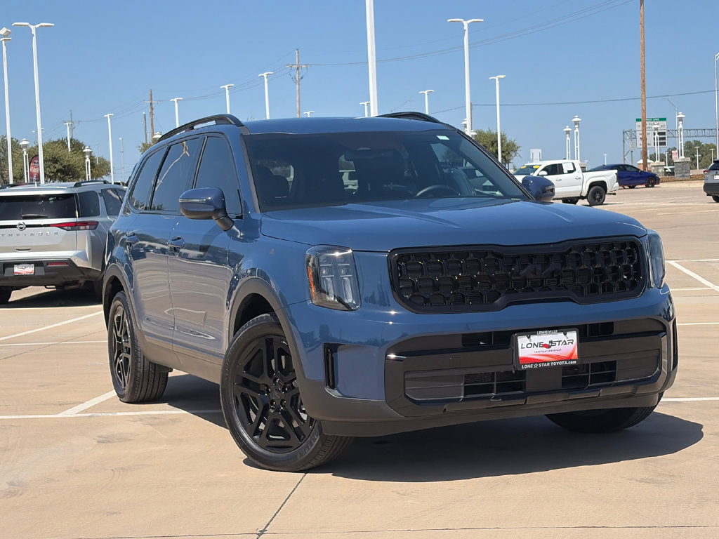 Used 2025 Kia Telluride EX X-Line AWD/4WD image 2
