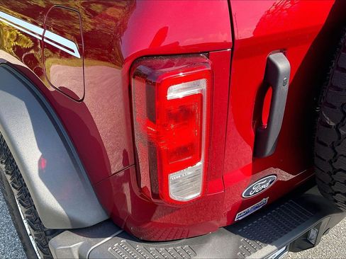 Certified 2026 Ford Bronco Heritage Edition AWD/4WD image 29