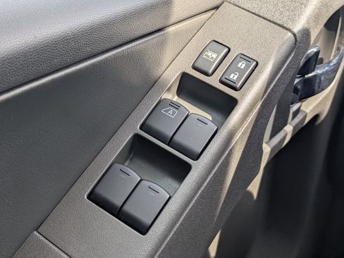 Used 2019 Nissan Frontier PRO-4X w/ Pro-4x Luxury Package image 24