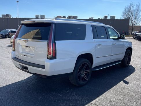 Used 2020 Cadillac Escalade ESV Premium Luxury AWD/4WD image 5