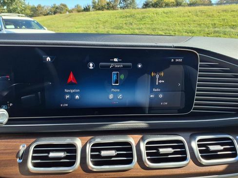 Used 2026 Mercedes-Benz GLS 450 4MATIC image 17