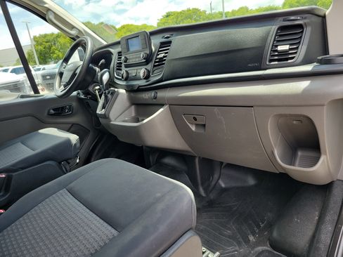 Used 2024 Ford Transit 250 Low Roof w/ Exterior Upgrade Package RWD image 16