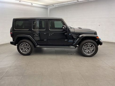 Used 2024 Jeep Wrangler High Altitude image 3