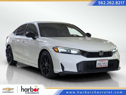Used 2025 Honda Civic Sport image 1