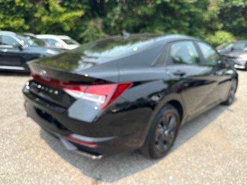Used 2023 Hyundai Elantra SEL FWD image 17