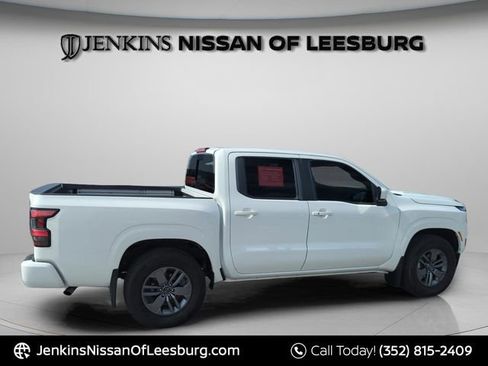 Certified 2025 Nissan Frontier SV w/ SV Convenience Package RWD image 5