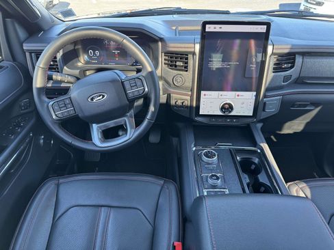 Used 2024 Ford Expedition Max Limited image 13