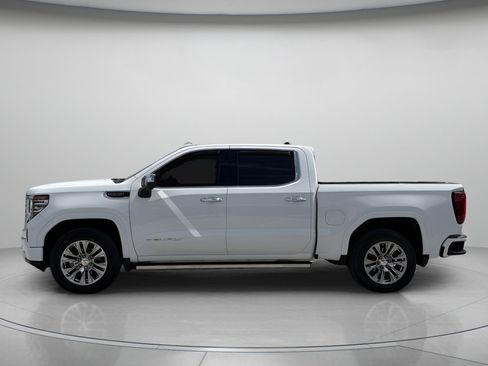 Used 2022 GMC Sierra 1500 Denali AWD/4WD image 5
