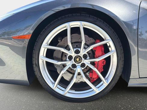 Used 2018 Lamborghini Huracan LP 580-2 RWD image 12