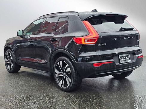 Certified 2024 Volvo XC40 B5 Plus w/ Protection Package Premier image 5
