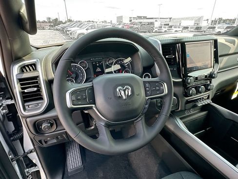 New 2026 RAM 1500 4x4 Crew Cab image 15