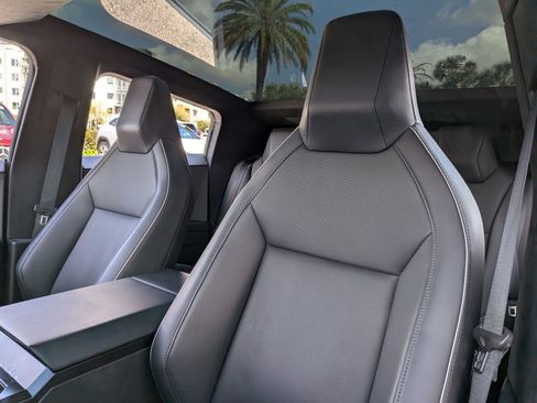 Used 2024 Tesla Cybertruck AWD Crew Cab image 13