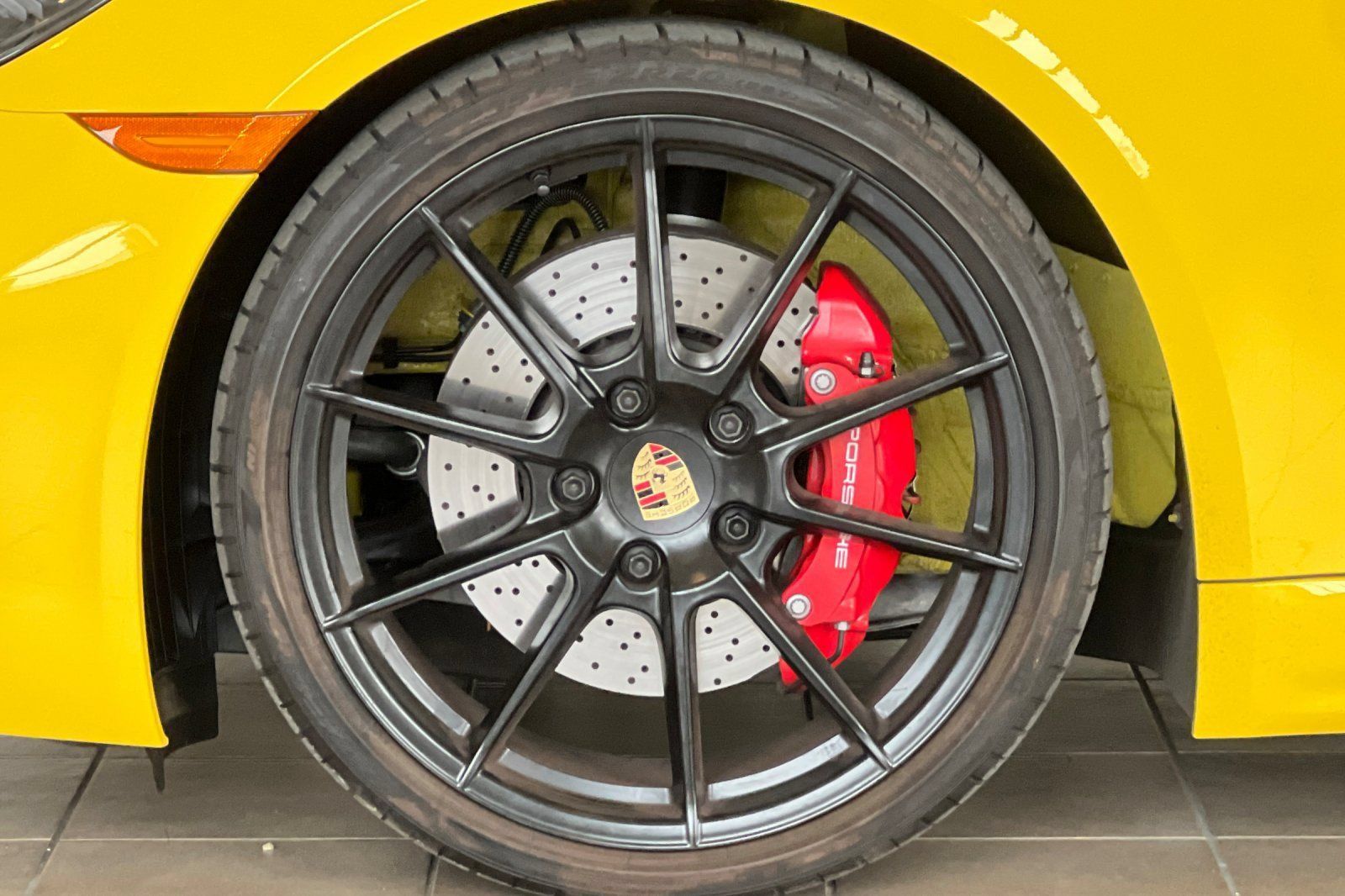 Used 2025 Porsche 718 Cayman GTS RWD image 24