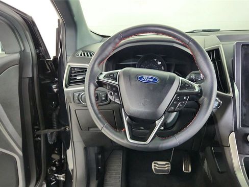 Used 2024 Ford Edge ST-Line image 19