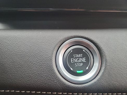 Certified 2024 Cadillac Escalade Sport AWD/4WD image 20