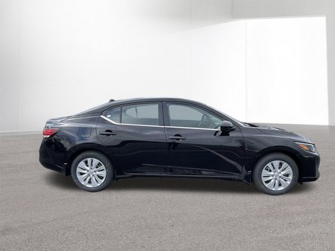 Used 2024 Nissan Sentra S FWD image 38