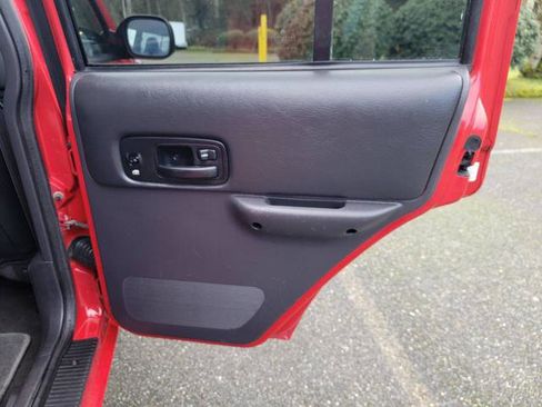 Used 1999 Jeep Cherokee Sport image 16