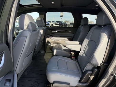 Used 2022 Buick Enclave Essence w/ Experience Buick Package image 15