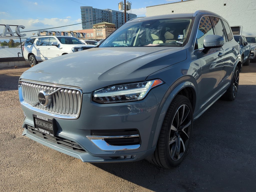 Used 2023 Volvo XC90 B6 Plus w/ Protection Package AWD/4WD image 3